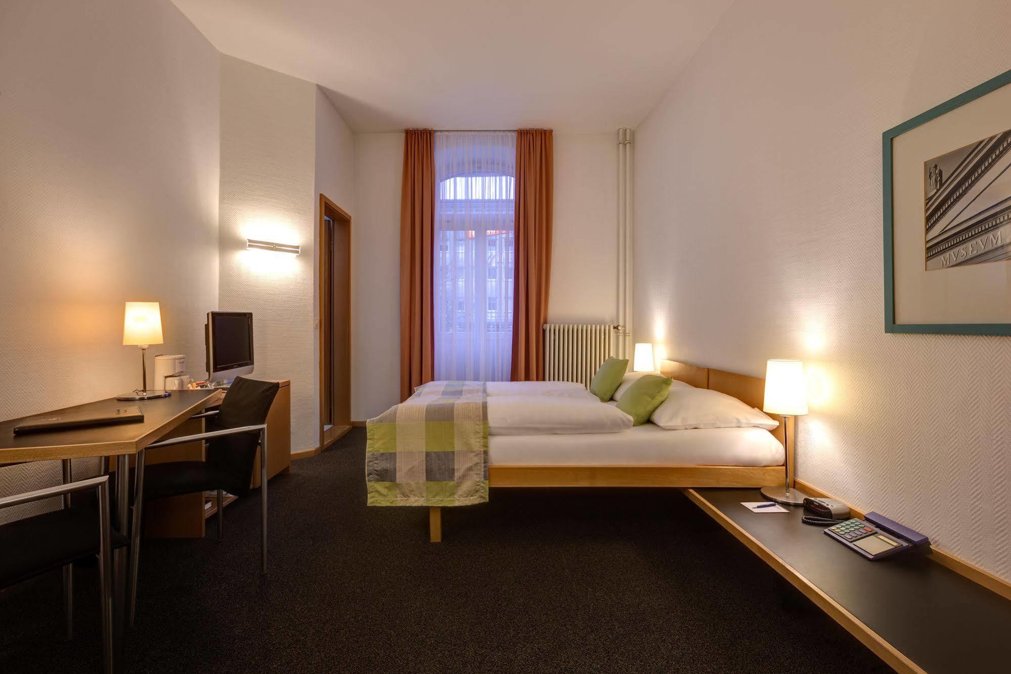 Western Kurfuerst Wilhelm I. 4*